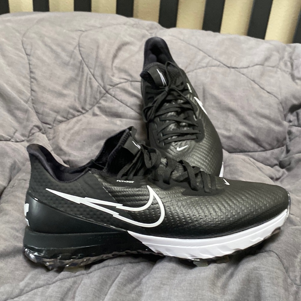 Nike men’s golf shoes